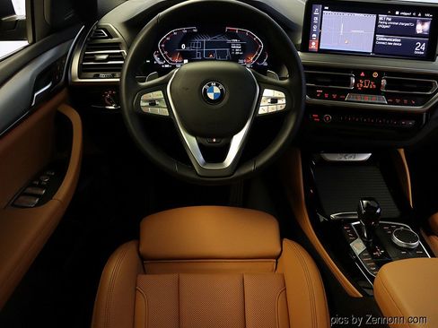 Certified 2024 BMW X4 xDrive30i w/ Premium Package image 15