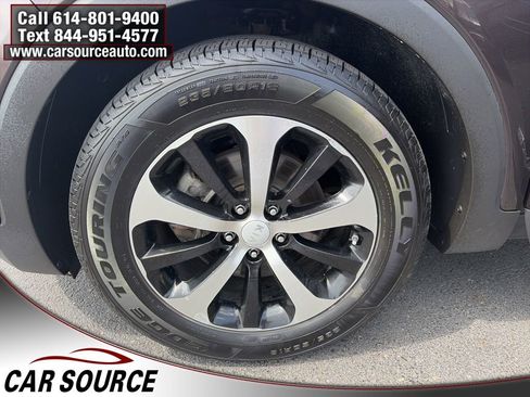 Used 2017 Kia Sorento EX w/ EX V6 Premium Package image 26