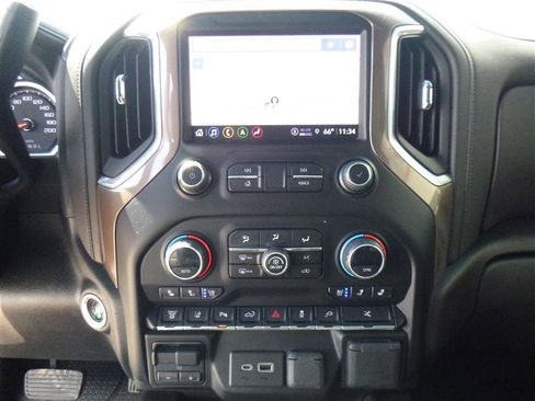 Used 2023 Chevrolet Silverado 2500 High Country image 16