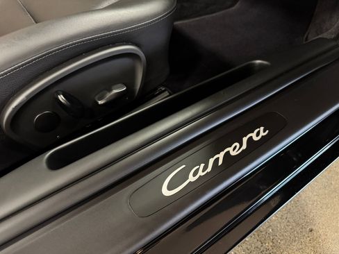 Used 2003 Porsche 911 Carrera RWD image 26