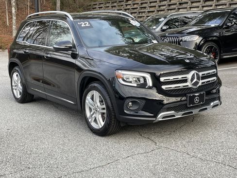 Certified 2022 Mercedes-Benz GLB 250 4MATIC image 4