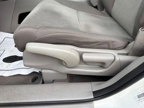 Used 2014 Honda CR-V LX image 6