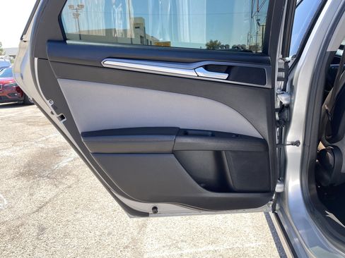 Used 2016 Ford Fusion S w/ Equipment Group 101A image 15