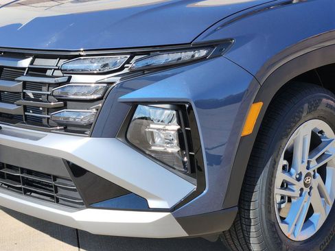 New 2026 Hyundai Tucson SE image 6