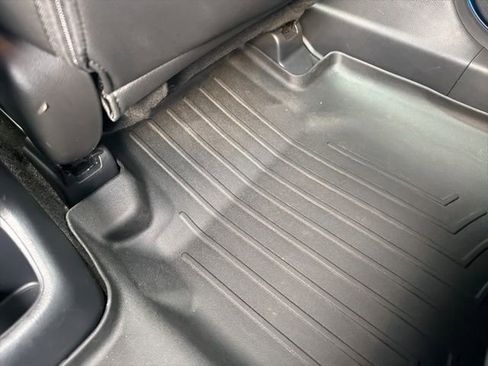 Used 2018 Honda HR-V EX-L image 16