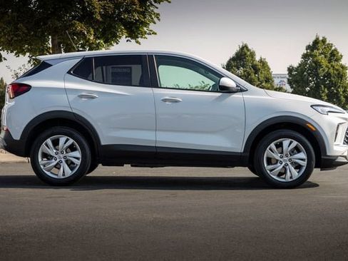 Used 2026 Buick Encore GX Preferred w/ Comfort Package AWD/4WD image 9