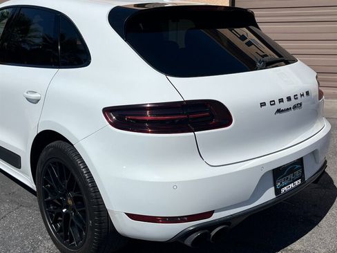 Used 2017 Porsche Macan GTS AWD/4WD image 14