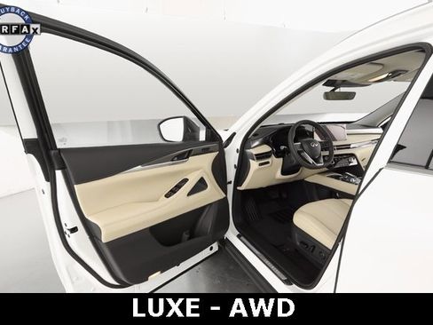 Used 2024 INFINITI QX60 Luxe image 10