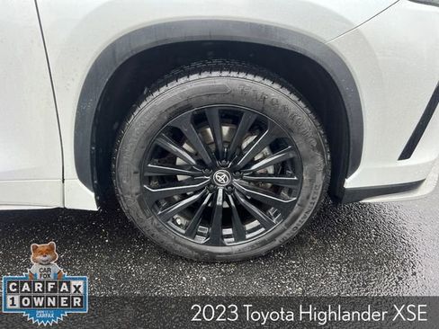 Used 2023 Toyota Highlander XSE image 12