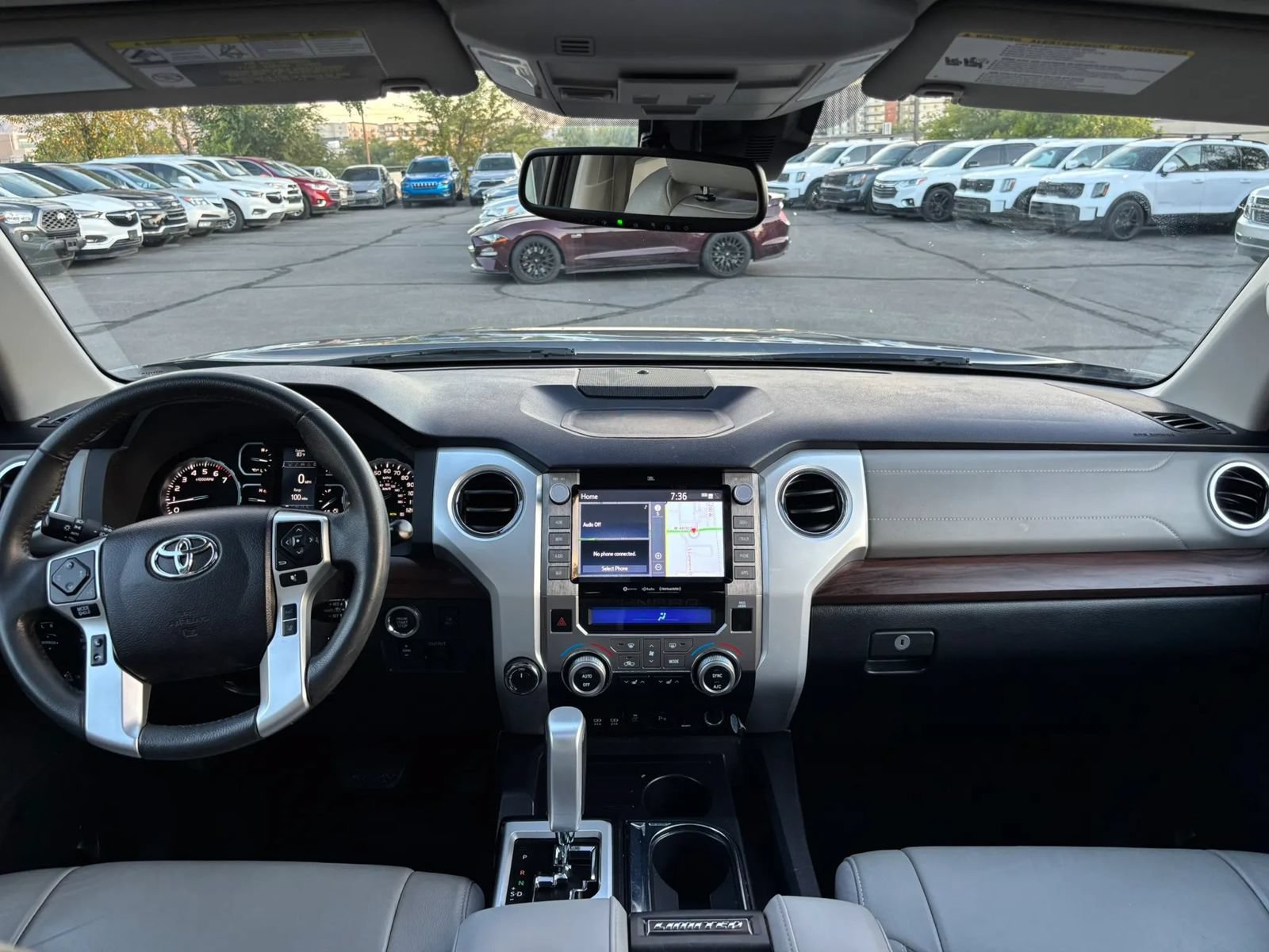 Used 2021 Toyota Tundra Limited w/ Limited Premium Package AWD/4WD image 12