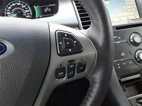 Used 2017 Ford Taurus SEL w/ Equipment Group 201A image 15