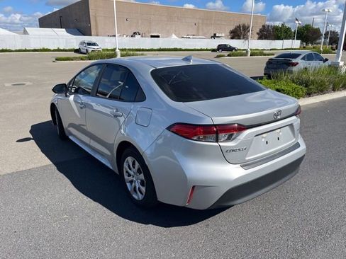 Used 2025 Toyota Corolla LE image 7