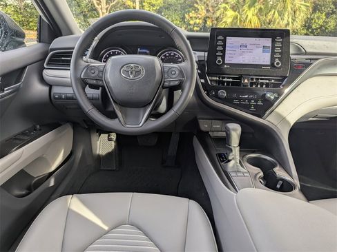 Certified 2024 Toyota Camry SE w/ Convenience Package image 7