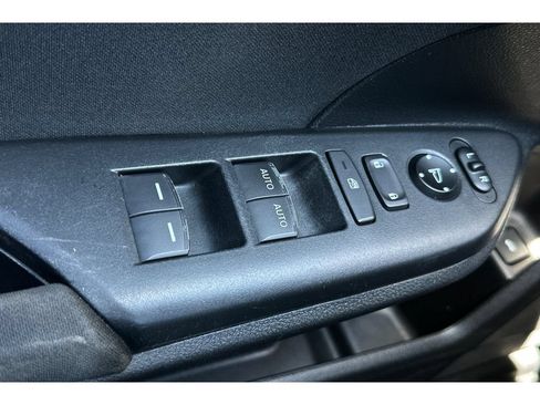 Used 2018 Honda Civic EX image 12