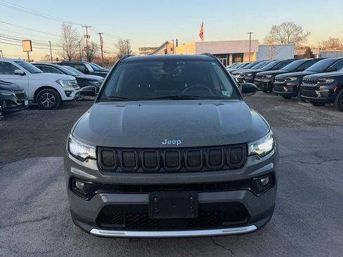 Used 2022 Jeep Compass Limited image 1