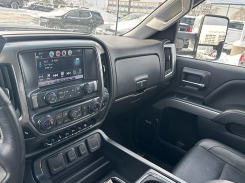 Used 2019 Chevrolet Silverado 2500 LTZ w/ Duramax Plus Package image 28
