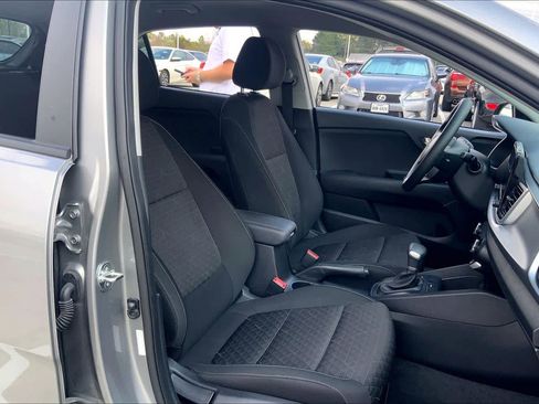 Used 2023 Kia Rio S w/ Technology Package image 8