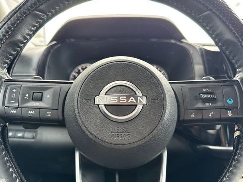 Used 2024 Nissan Pathfinder SL image 24