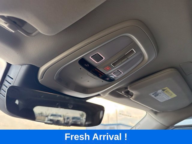 Used 2024 Volvo XC90 B5 Core AWD/4WD image 11