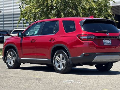 Used 2025 Honda Pilot EX-L image 6