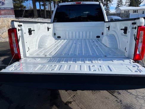 Used 2023 Ford F350 XLT image 8