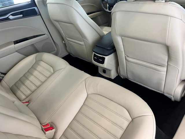 Used 2015 Ford Fusion SE w/ Equipment Group 202A FWD image 37