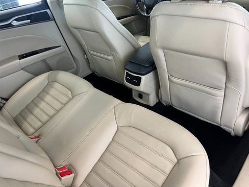 Used 2015 Ford Fusion SE w/ Equipment Group 202A FWD image 37