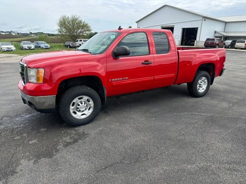 Used 2008 GMC Sierra 2500 SLE w/ Snow Plow Prep Package AWD/4WD image 1