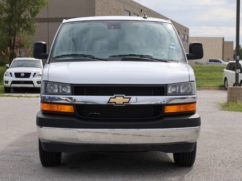 Used 2025 Chevrolet Express 3500 LT w/ LT Preferred Equipment Group image 2