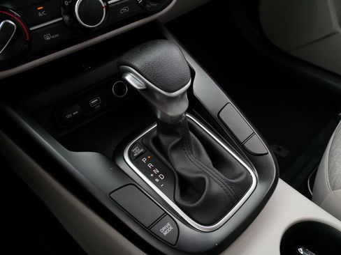 Used 2020 Kia Soul S FWD image 24