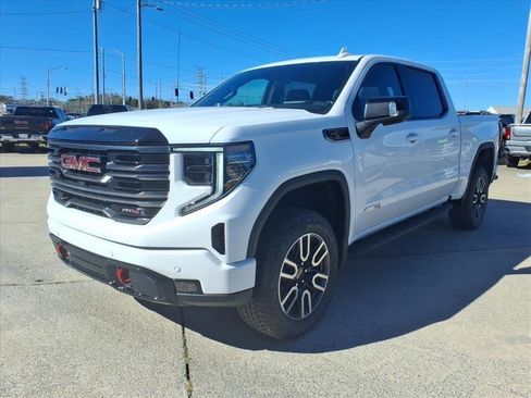 New 2026 GMC Sierra 1500 AT4 w/ AT4 Premium Package image 3