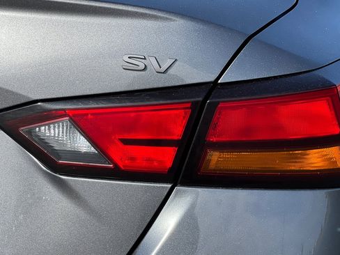 Used 2024 Nissan Altima 2.5 SV image 28