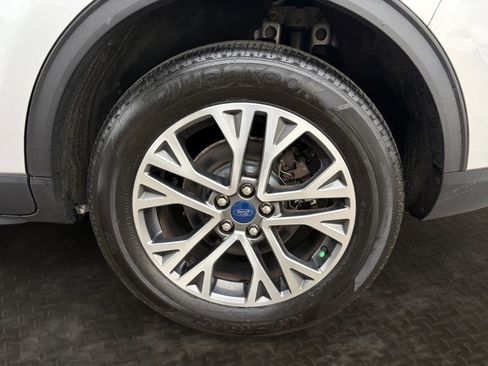 Used 2020 Ford Escape SEL AWD/4WD image 39