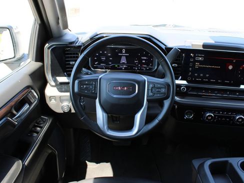 Used 2024 GMC Sierra 1500 SLT RWD image 10