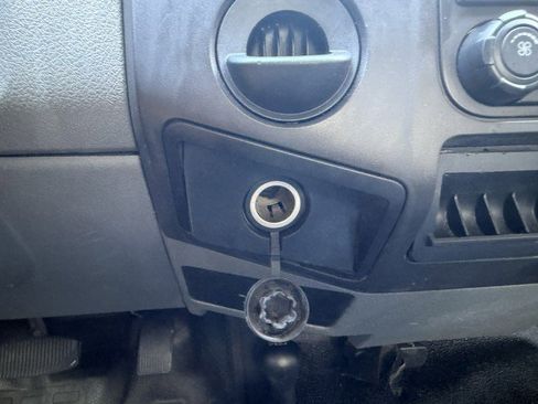 Used 2015 Ford F550 4x4 Regular Cab Super Duty image 26