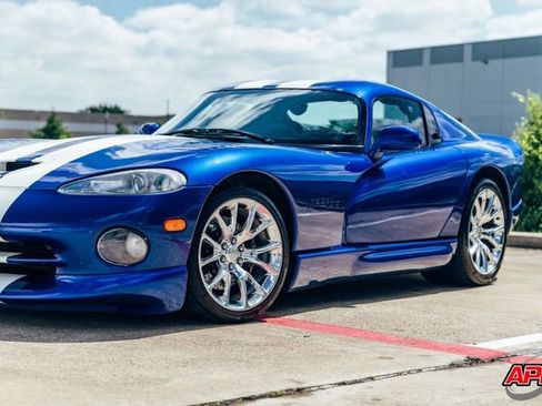 Used 1996 Dodge Viper GTS RWD image 46