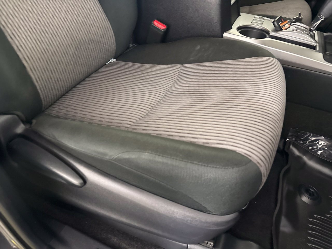 Used 2021 Toyota 4Runner SR5 AWD/4WD image 29