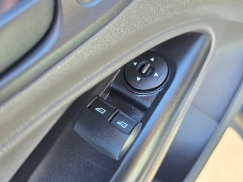 Used 2020 Ford Transit Connect XL FWD image 17