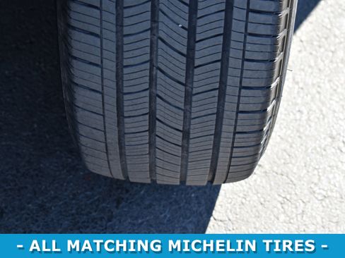 Used 2025 Ford Explorer ST-Line AWD/4WD image 33