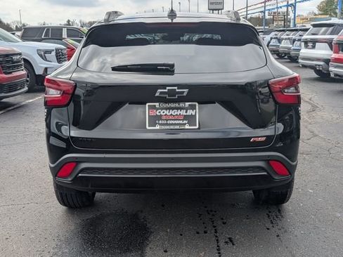 New 2026 Chevrolet Trax RS w/ Sunroof Package FWD image 6