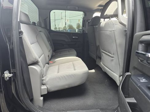 Used 2018 Chevrolet Silverado 1500 Custom w/ Custom Value Package image 16