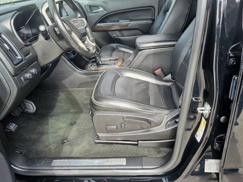 Used 2018 GMC Canyon Denali image 13