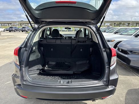 Used 2022 Honda HR-V LX image 6