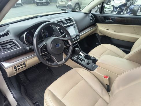 Used 2018 Subaru Outback 2.5i Limited AWD/4WD image 13