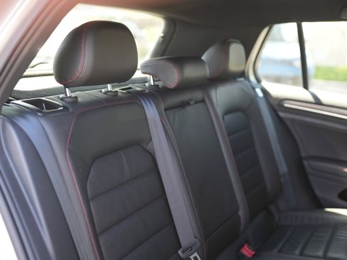 Used 2015 Volkswagen GTI SE w/ Lighting Package (SEL) FWD image 23