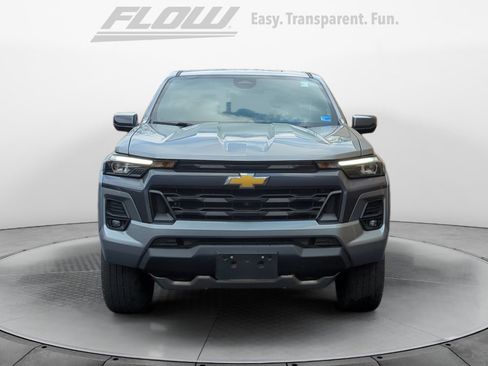 Used 2024 Chevrolet Colorado LT w/ LT Convenience Package III AWD/4WD image 3