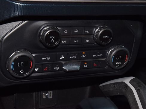 Used 2021 Ford Bronco First Edition AWD/4WD image 31