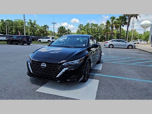 Used 2025 Nissan Sentra S image 18