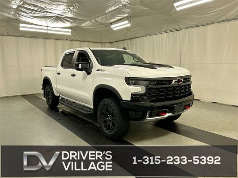 Used 2022 Chevrolet Silverado 1500 ZR2 w/ Technology Package image 1