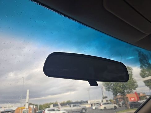 Used 2000 Toyota Sienna LE image 20